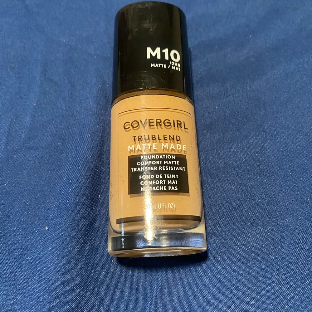 COVERGIRL TruBlend Matte Made Foundation - M10